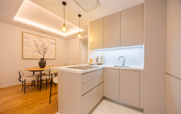 vista-desde-dentro-de-la-cocina