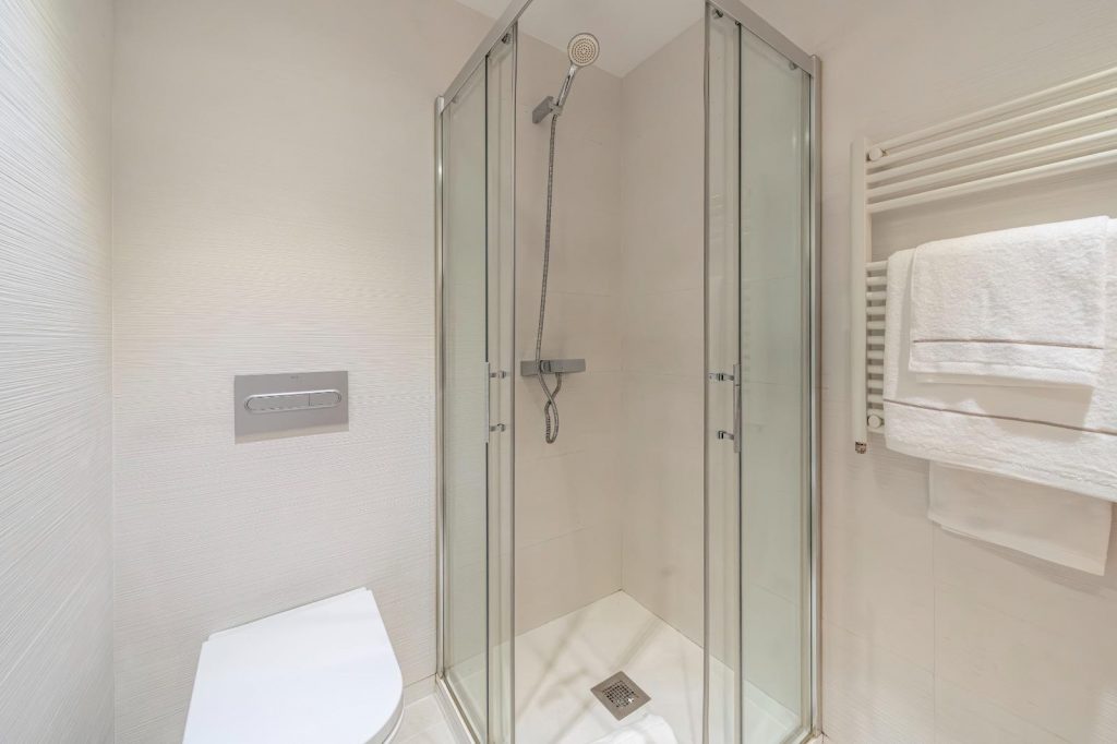 94c20e8d-39f8-4f5d-acba-429824ad3639