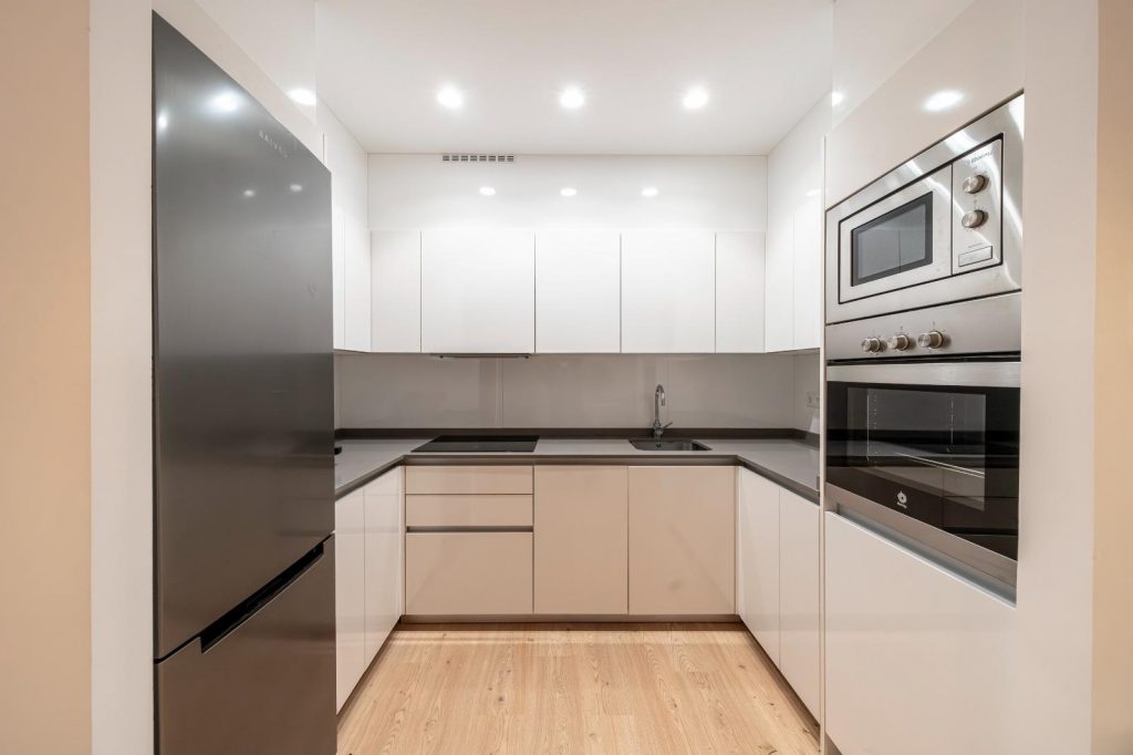 d5d126e9-1a0d-4d89-8fcf-5a3c3752bf99