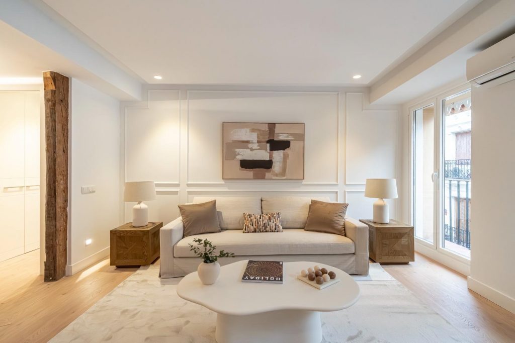 fbd8b9ed-c60e-4ea1-877b-55f0b8f61939